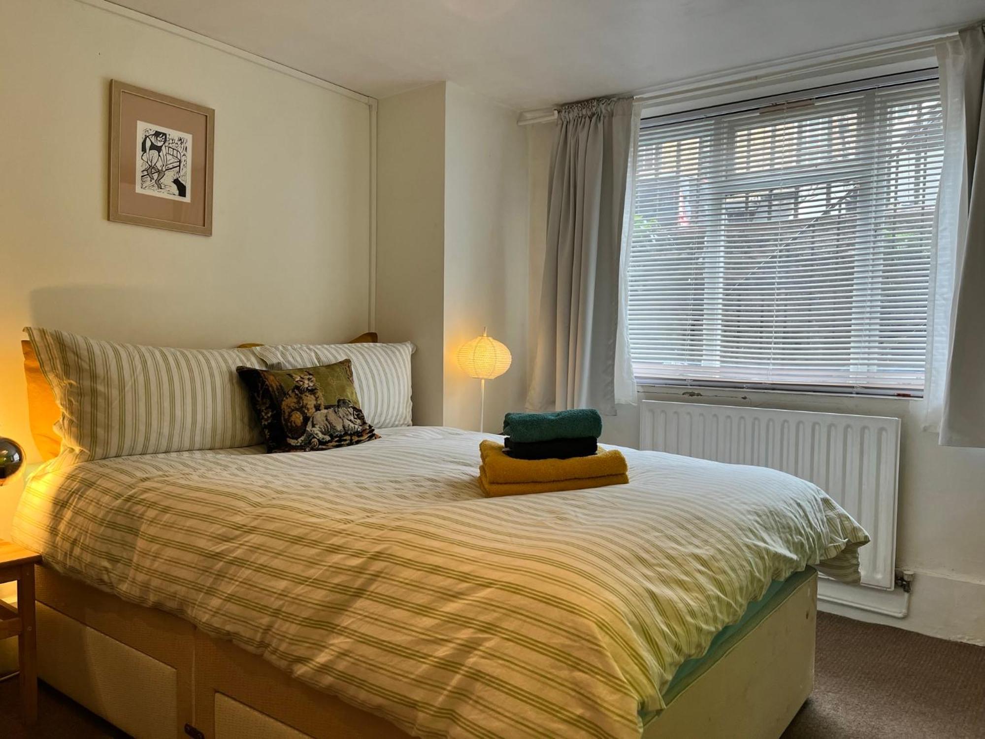 Comfy child/dog friendly garden flat heart Camden Lejlighed London Eksteriør billede